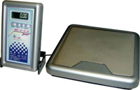 Весы электронные Твес до 150 кг ВЭУ-150-50/100-Д-А от батареи размер платформа 40х40